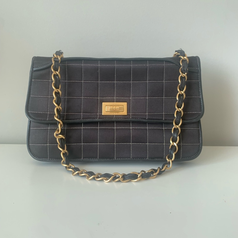 2000-2002 Chanel Vintage Quilted Flap Shoulder Bag